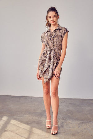 PRINT FRONT TIE DRESS Do + Be Collection 