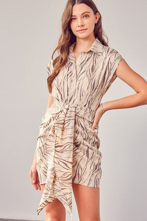 PRINT FRONT TIE DRESS Do + Be Collection TAUPE M 
