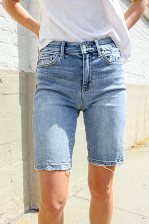 Judy Blue Light Wash Midrise Stitch Hem Denim Shorts