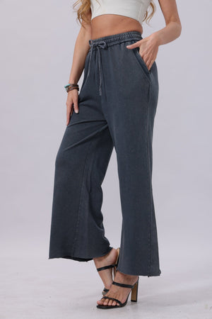 Acid Wash Wide-Leg Sweatpants – Relaxed Fit with Raw Hem