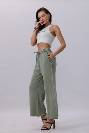 Acid Wash Wide-Leg Sweatpants – Relaxed Fit with Raw Hem