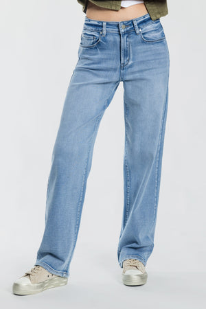 Mid Waist Loose Straight Jeans