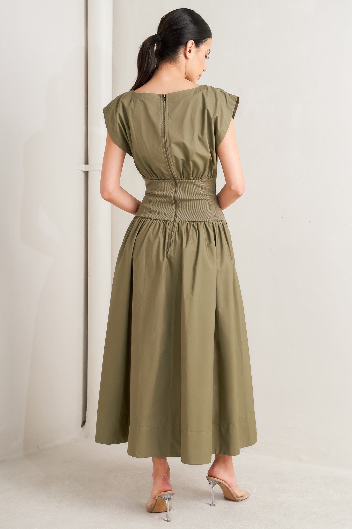 DREAMWEAVER ROMANTIC OLIVE WOVEN MIDI DRESS