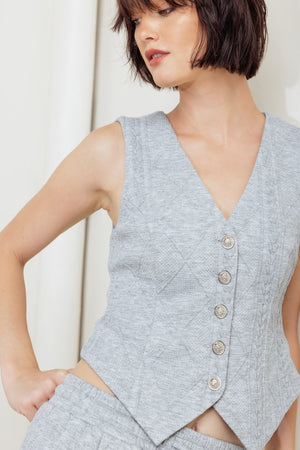 CITY RIVETS KNIT VEST
