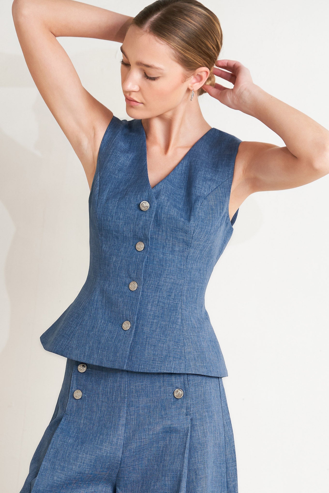 POWER MOVE WOVEN VEST