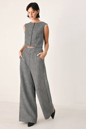 CHECKED IN SPARKLE HOUNDSTOOTH VEST