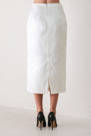 IVORY TEXTURE WHITE WOVEN PENCIL SKIRT