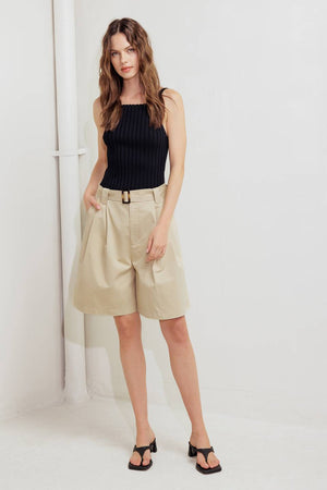 MODERN VOYAGER WOVEN BERMUDA SHORT