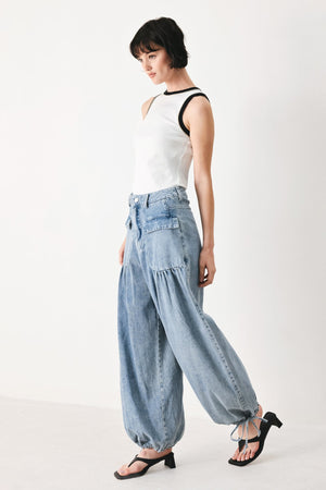 EASY EDGE DENIM PANTS