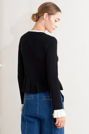 DELICATE EDGE SWEATER KNIT TOP