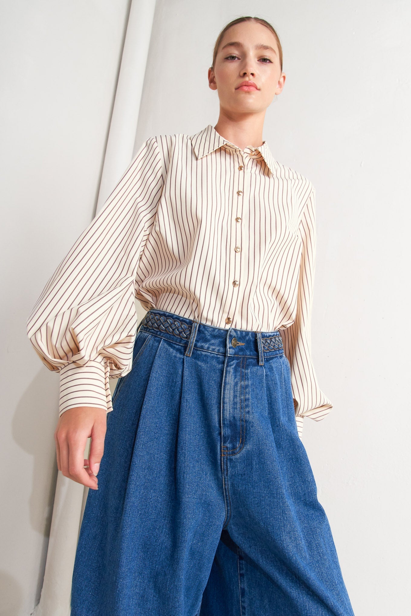 PINSTRIPE CHIC WOVEN TOP
