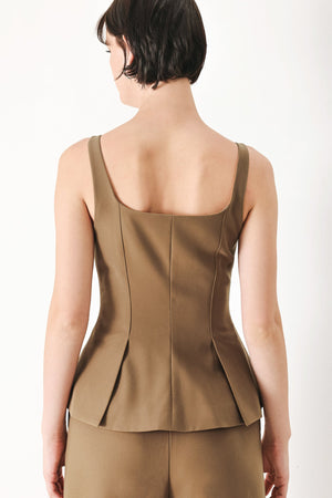 Rich Silhouette Woven Top