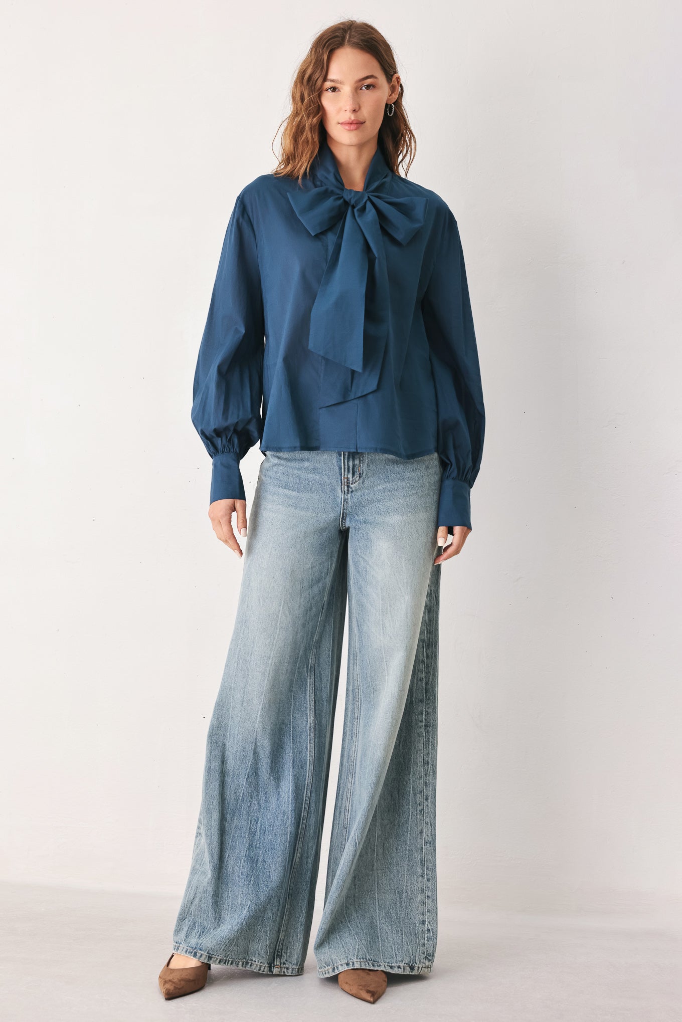 OCEAN INK BOW WOVEN TOP