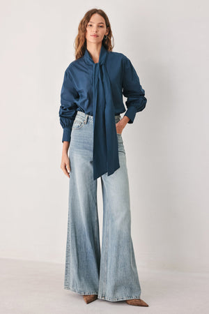 OCEAN INK BOW WOVEN TOP