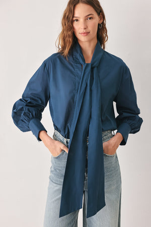 OCEAN INK BOW WOVEN TOP