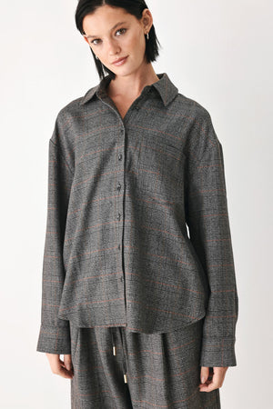 OFF THE CLOCK PLAID BUTTON DOWN TOP