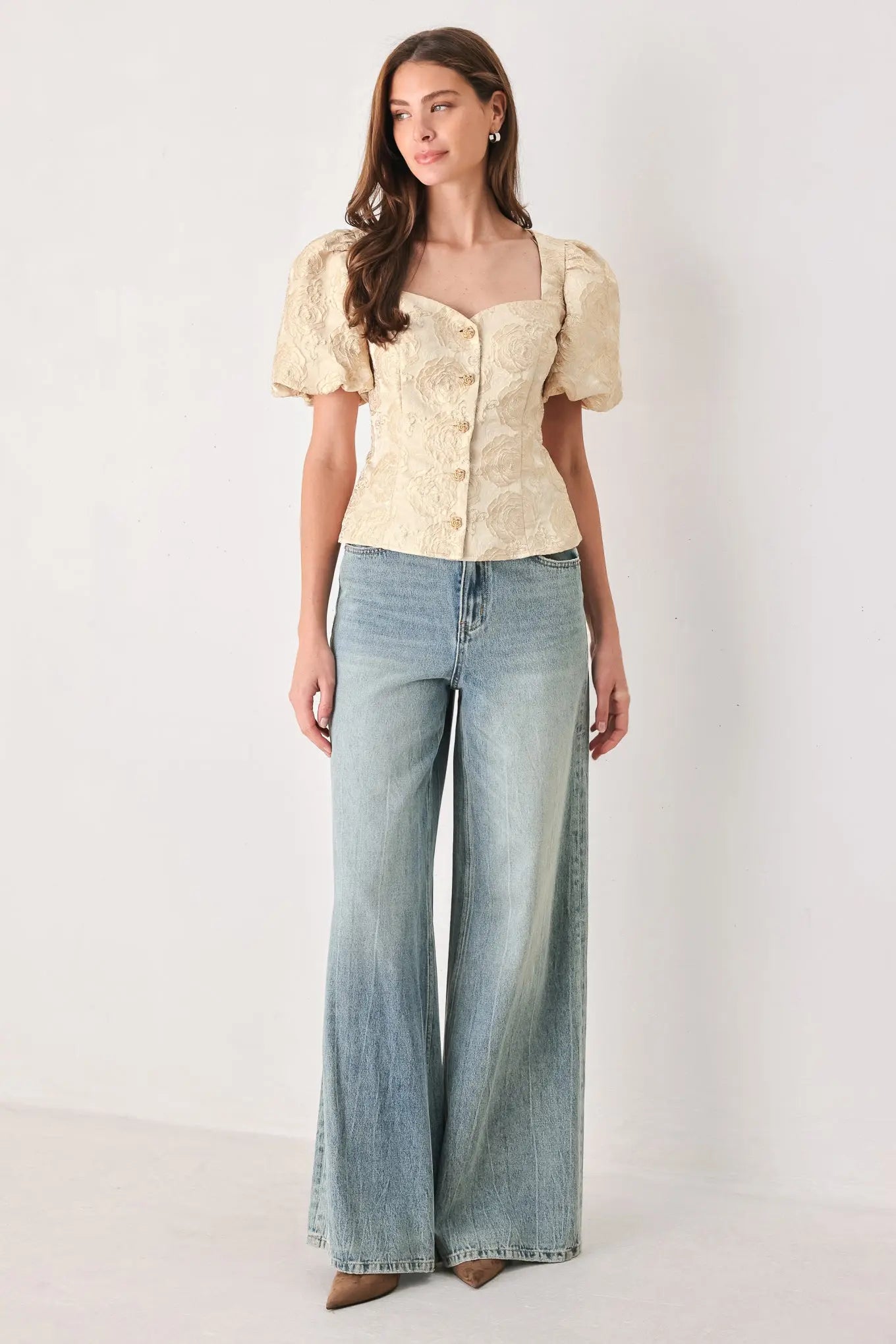 GOLDEN PORTRAIT GOLD TEXTURED PUFF-SLEEVE PEPLUM TOP