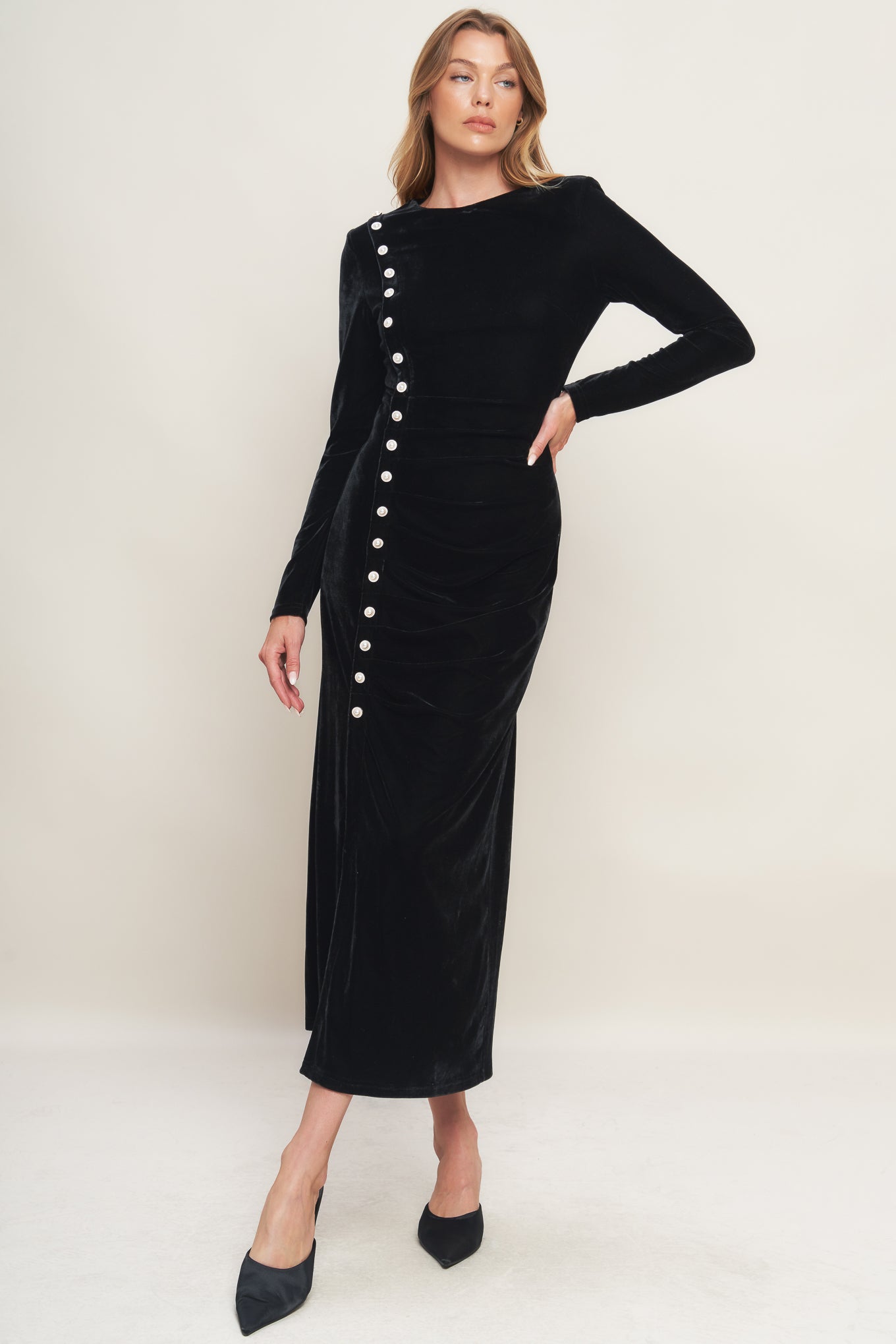 URBAN EMPRESS VELVET MIDI DRESS