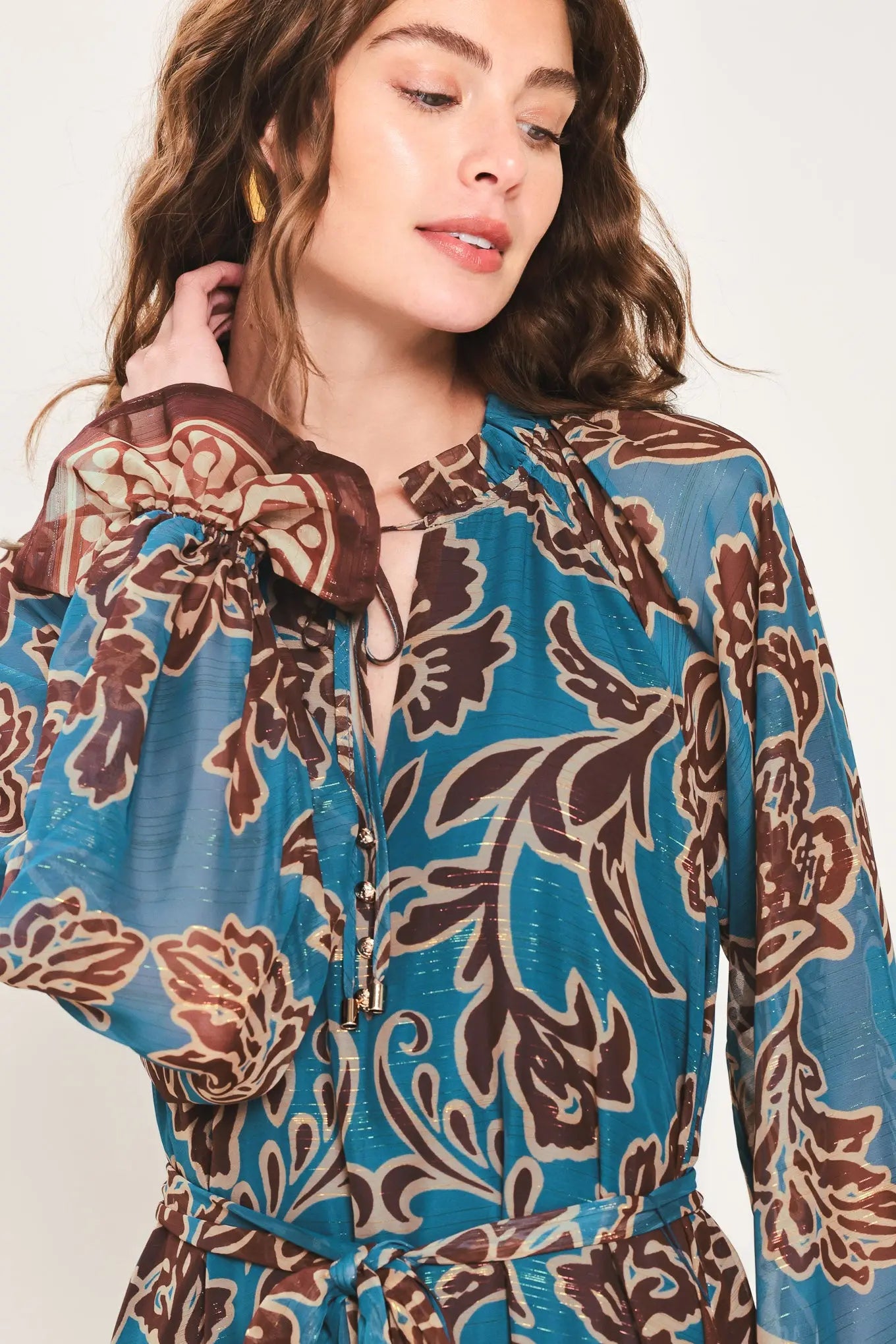 TEAL ESCAPE PRINTED RUFFLE-NECK BELTED MAXI DRESS