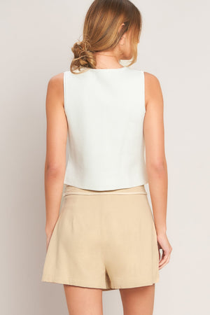 ELEVATED ESSENTIAL WOVEN SKORT