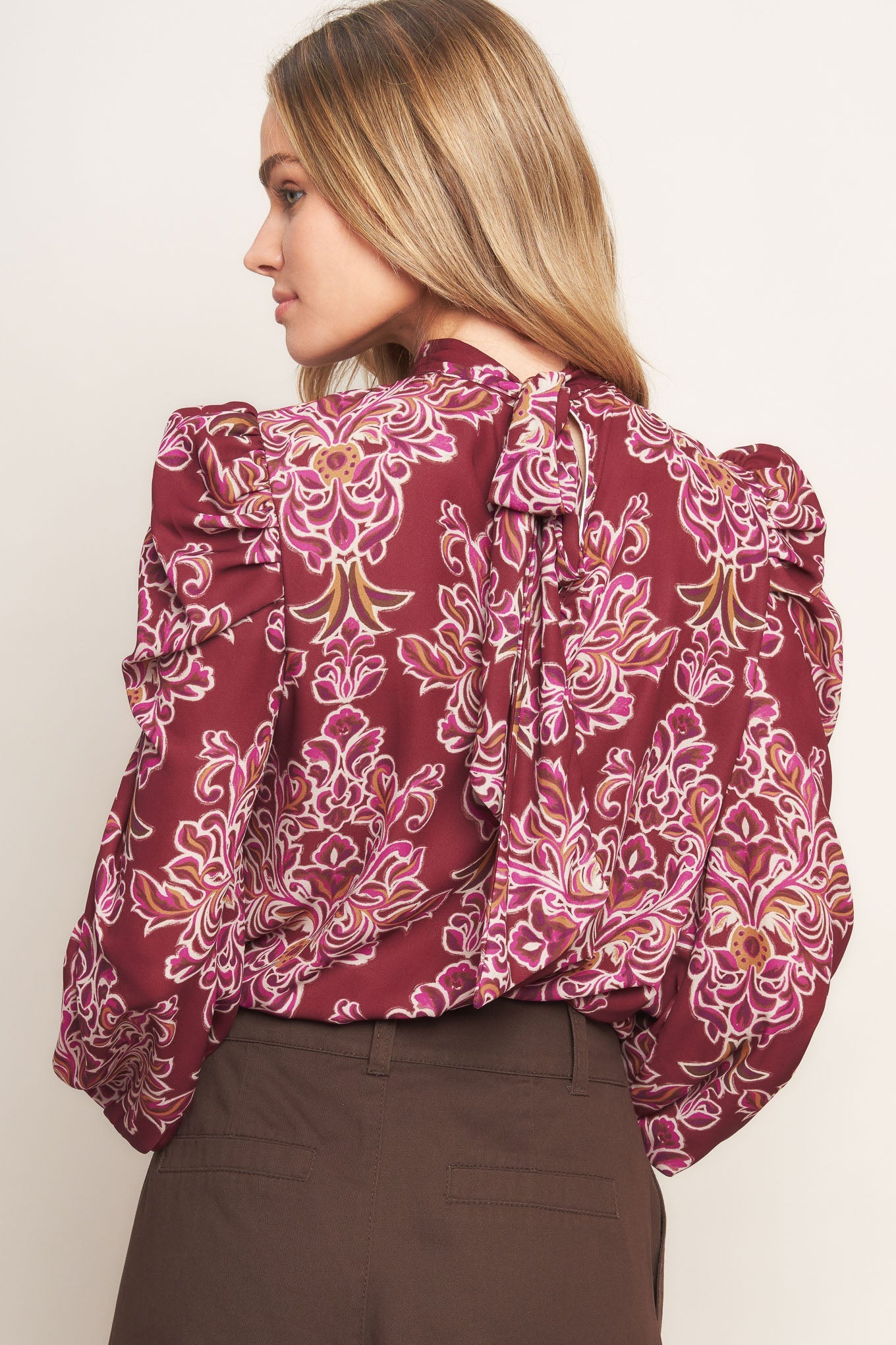 FLOATING ON BY WOVEN TOP