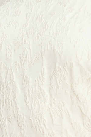 VANILLA SCALLOP WOVEN TOP