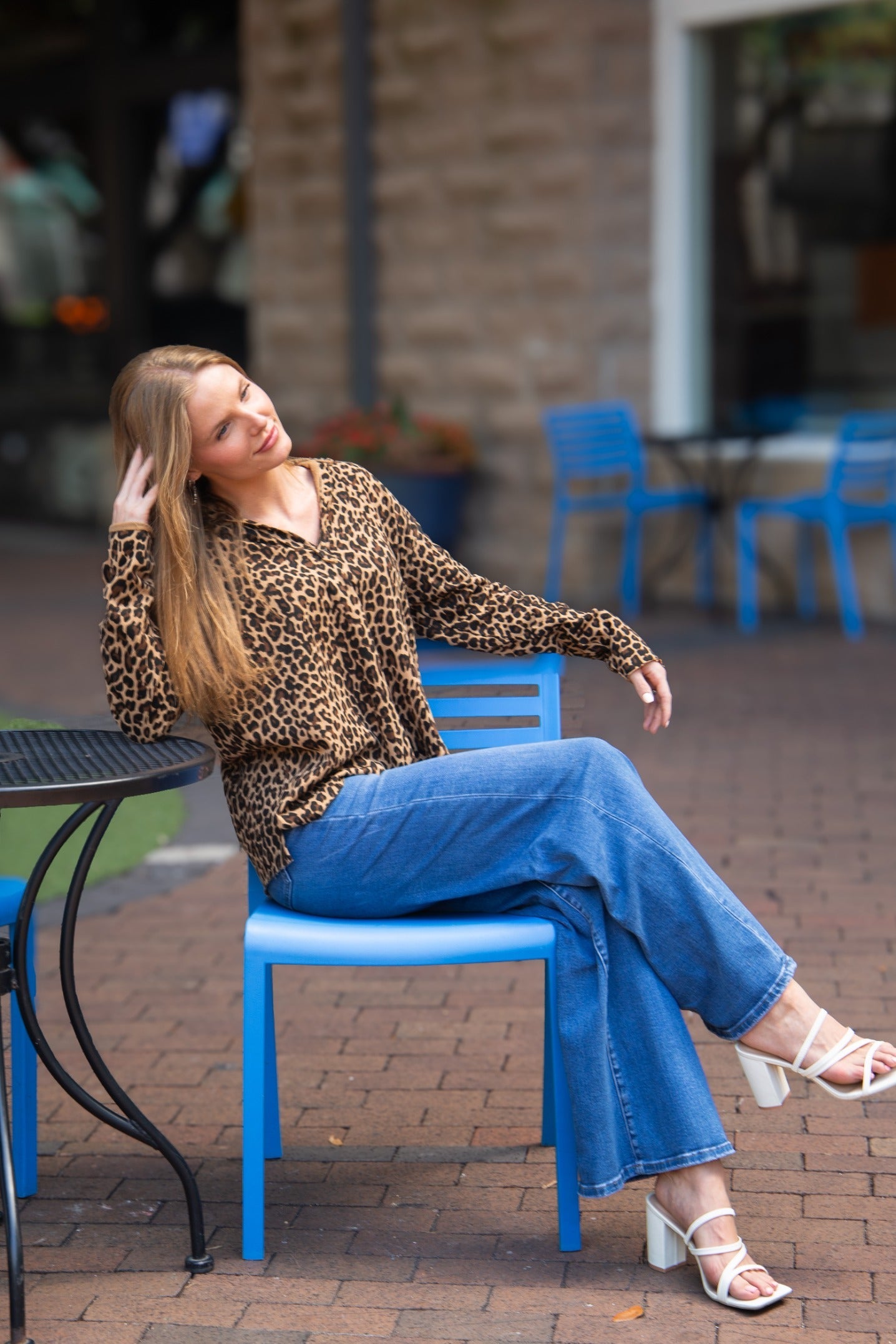 Leopard V-Neck Collared Pullover