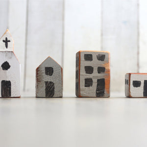 Tiny Wooden Houses
