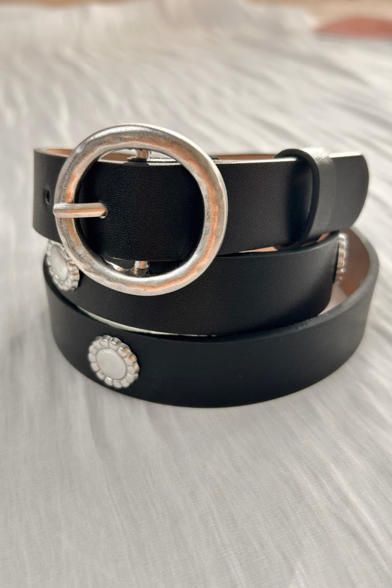 Vintage Western Charm: Cowgirl Belt