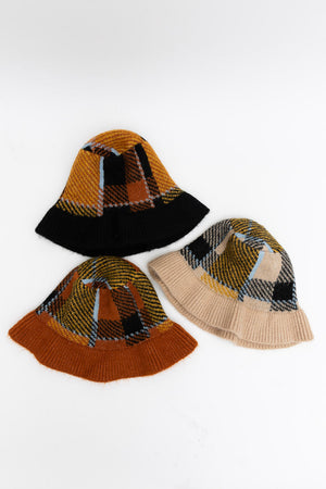 Plaid Bucket Hat Beanie Cozy Stylish Winter Look 🧶🧢