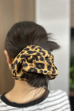 Leopard Print Scrunchies – Wild Animal Hair Rings 🐆✨
