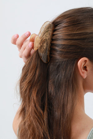 Timeless Simple Hair Clip for Women – Effortless Daily Styling 💫