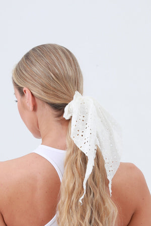 Vintage Charm: Floral Embroidered Cotton Scarf Scrunchie Leto Collection