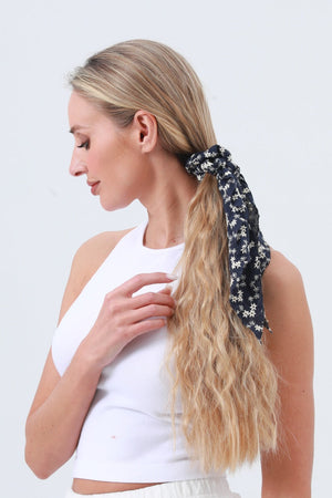 Vintage Charm: Floral Embroidered Cotton Scarf Scrunchie Leto Collection