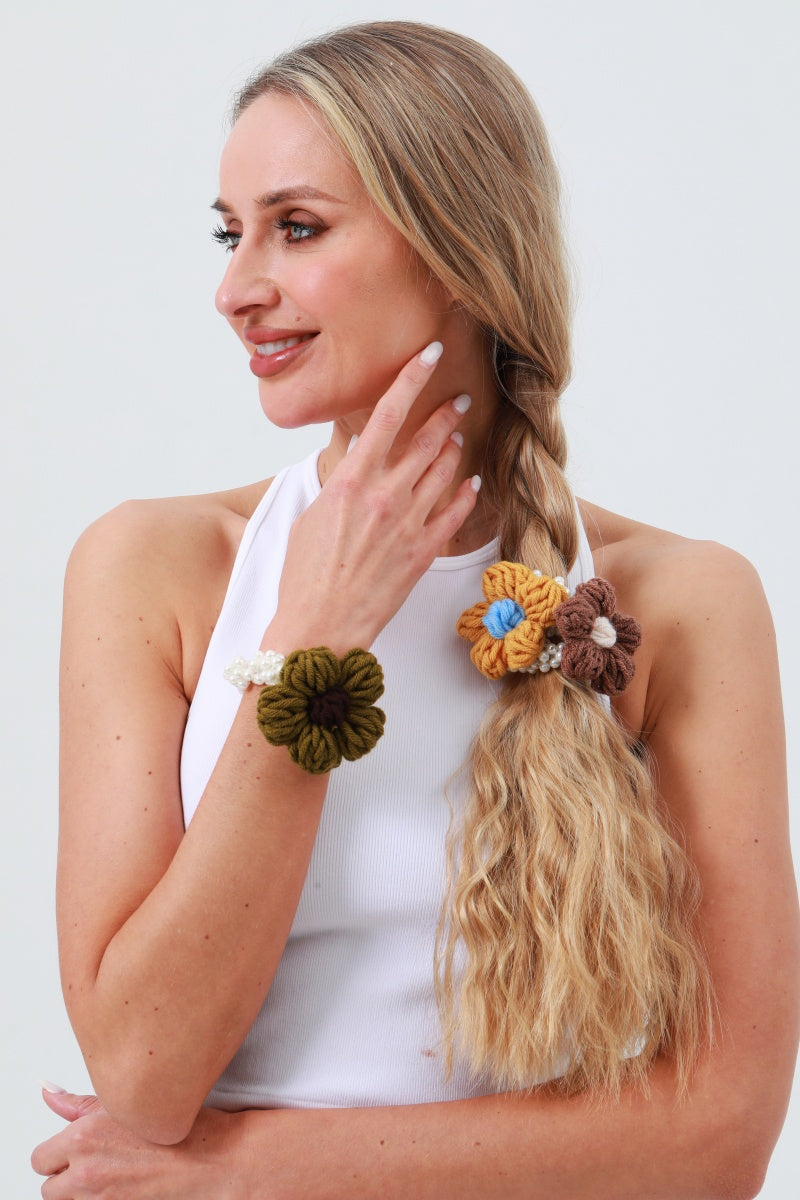 Crochet Sunflower Pearl Scrunchie – Daily Wear Hair Accent 🌻