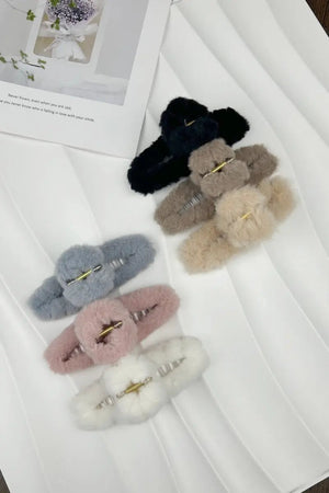 Soft Plush Hair Claw Clip Cozy Fuzzy Jaw Clip for Daily Use 🧸✨ Leto Collection