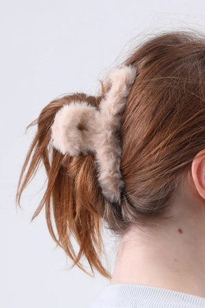 Soft Plush Hair Claw Clip Cozy Fuzzy Jaw Clip for Daily Use 🧸✨ Leto Collection