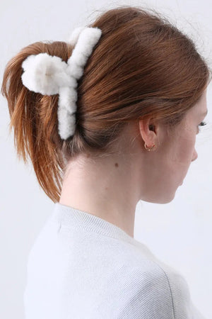 Soft Plush Hair Claw Clip Cozy Fuzzy Jaw Clip for Daily Use 🧸✨ Leto Collection