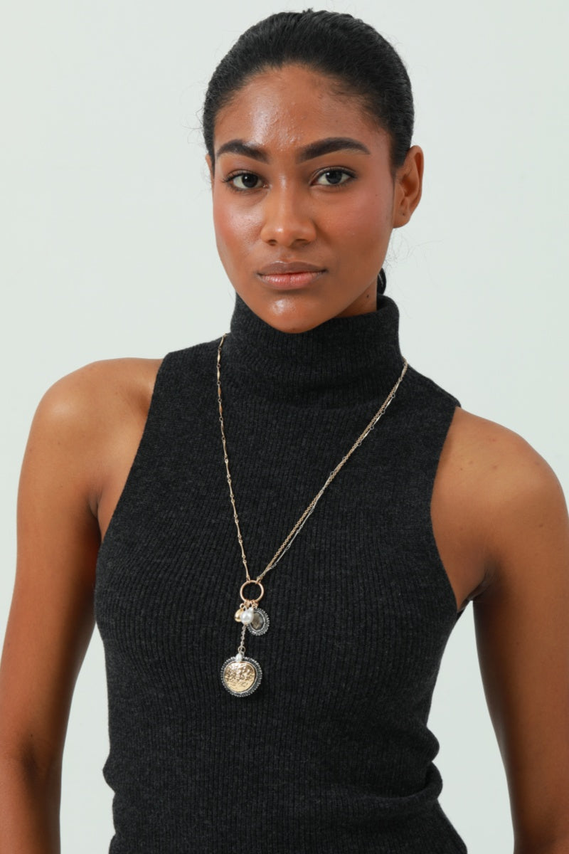 Multi-Pearl & Crystal Pendant Necklace – Layered Sparkle for Her 💎