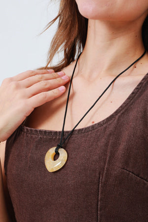 Hollow Heart Gemstone Pendant Necklace for Women – Delicate & Meaningful 💎