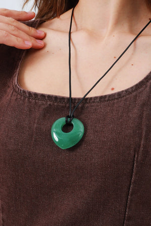 Hollow Heart Gemstone Pendant Necklace for Women – Delicate & Meaningful 💎