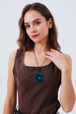 Raw Gemstone Pendant Necklace – Organic & Irregular Stone 💎