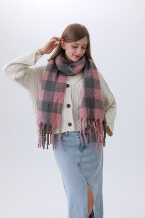 Classic Striped & Checkered Scarf – Timeless Fringe Elegance🧣✨
