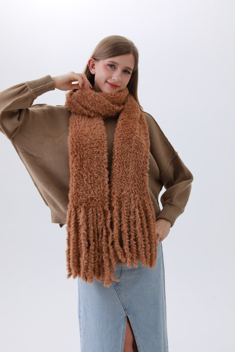 Luxe Bouclé Knit Scarf – Textured Elegance with Fringe❄️✨