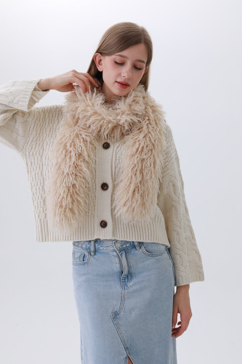Luxe Feather-Trim Scarf – Plush Winter Elegance ❄️