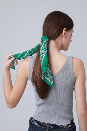Printed Square Bandanas – Versatile Hair & Neck Scarf Set 🌸🧣