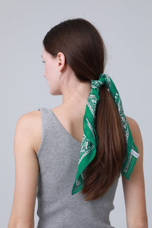 Printed Square Bandanas – Versatile Hair & Neck Scarf Set 🌸🧣