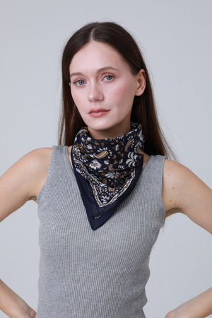 Printed Square Bandanas – Versatile Hair & Neck Scarf Set 🌸🧣