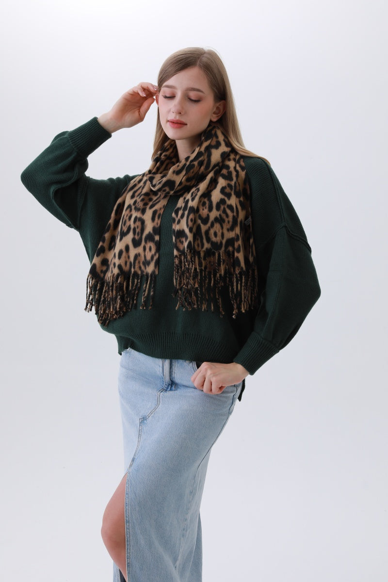 Timeless Leopard Scarf – Classic Animal Print Staple 🐆🧣