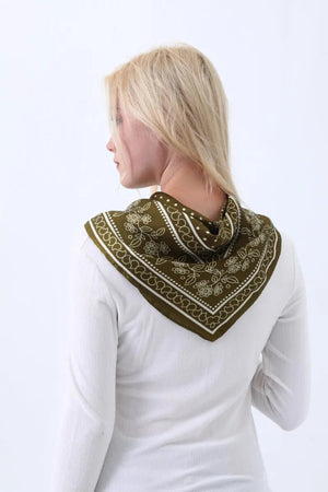 Floral Dot Print Satin Square Scarf – Soft & Everyday Elegance leto-collection